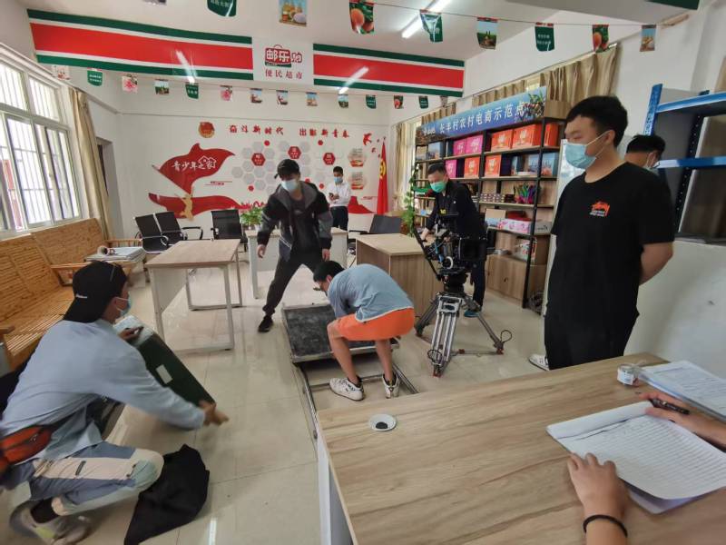 波密县广告片拍摄公司：极简主义践行者，少即是多的视觉哲学